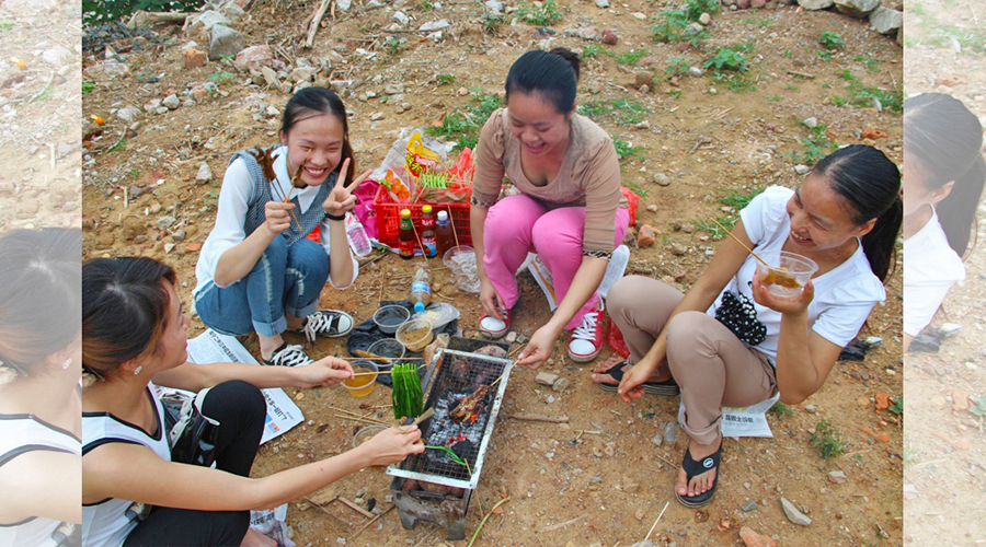 PICNIC CONVERSATION